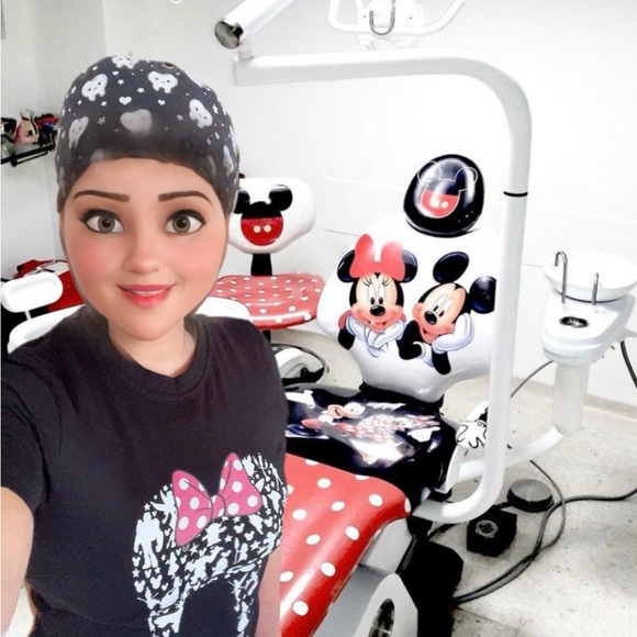 Meet your Posher, Evelyn - Picture 1 of 1